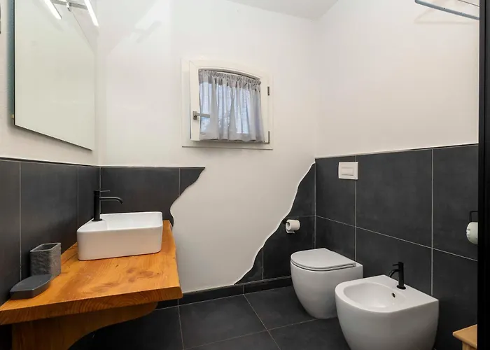 Bed & Breakfast La Pineta Nel Borgo 4*